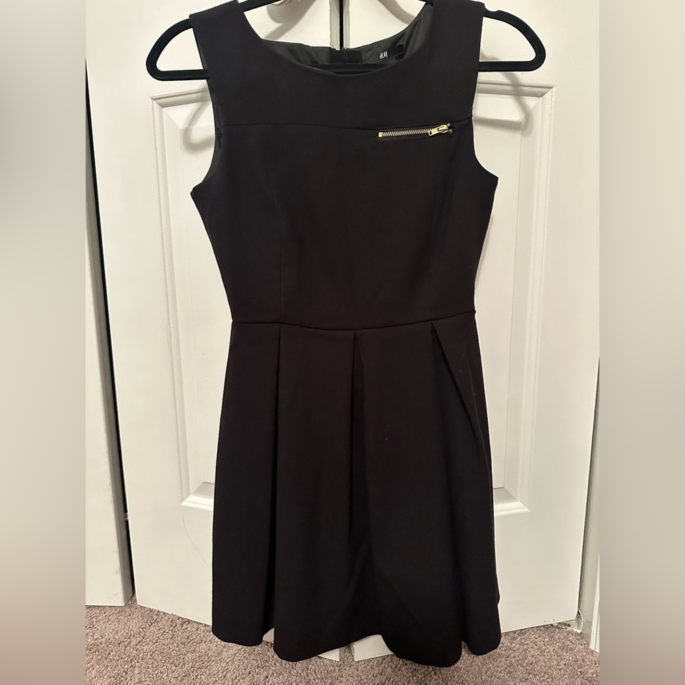 H&M - Black Dress With Gold Zipper - 4